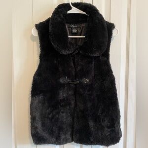 Cejon faux fur vest with pockets